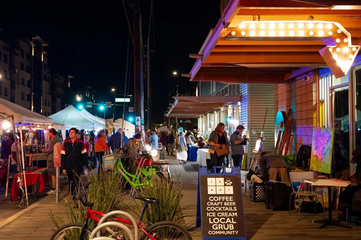 First Friday crowds, art vendors and street life in Phoenix's Roosevelt Row arts district